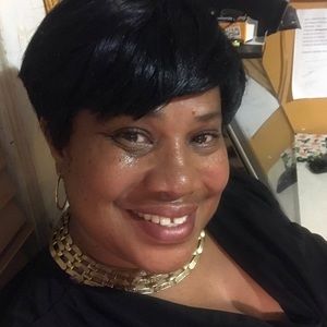 Meet your Posher, Priscilla